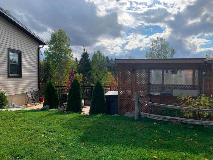 La Spacieuse Riverstone Citq3O1849 Saint Pierre de Broughton Exterior photo